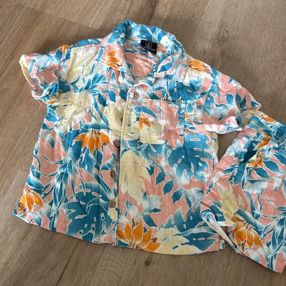 Volcom Cabana Camp Shirt & Shorts Set - Picture 4 of 5